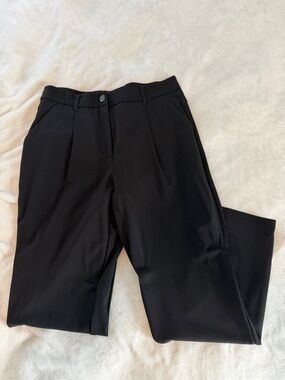 Reitmans Black Pleated Dress Trousers